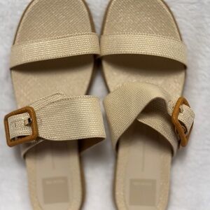 Dolce Vida Genzel Slide 8 Sandals Beige Resort Vacation Buckle Woven Casual